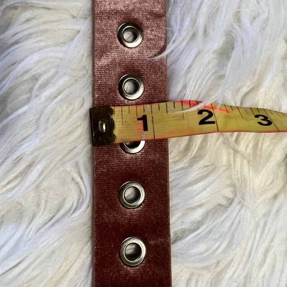 Velvet belt